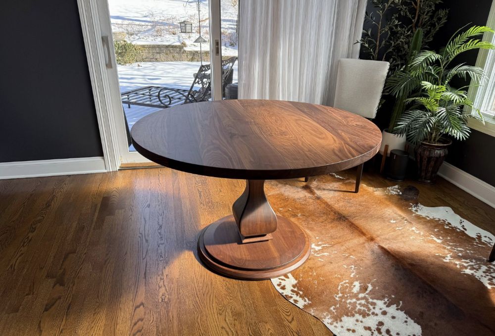 Round Tables: What Size Is Right For You?