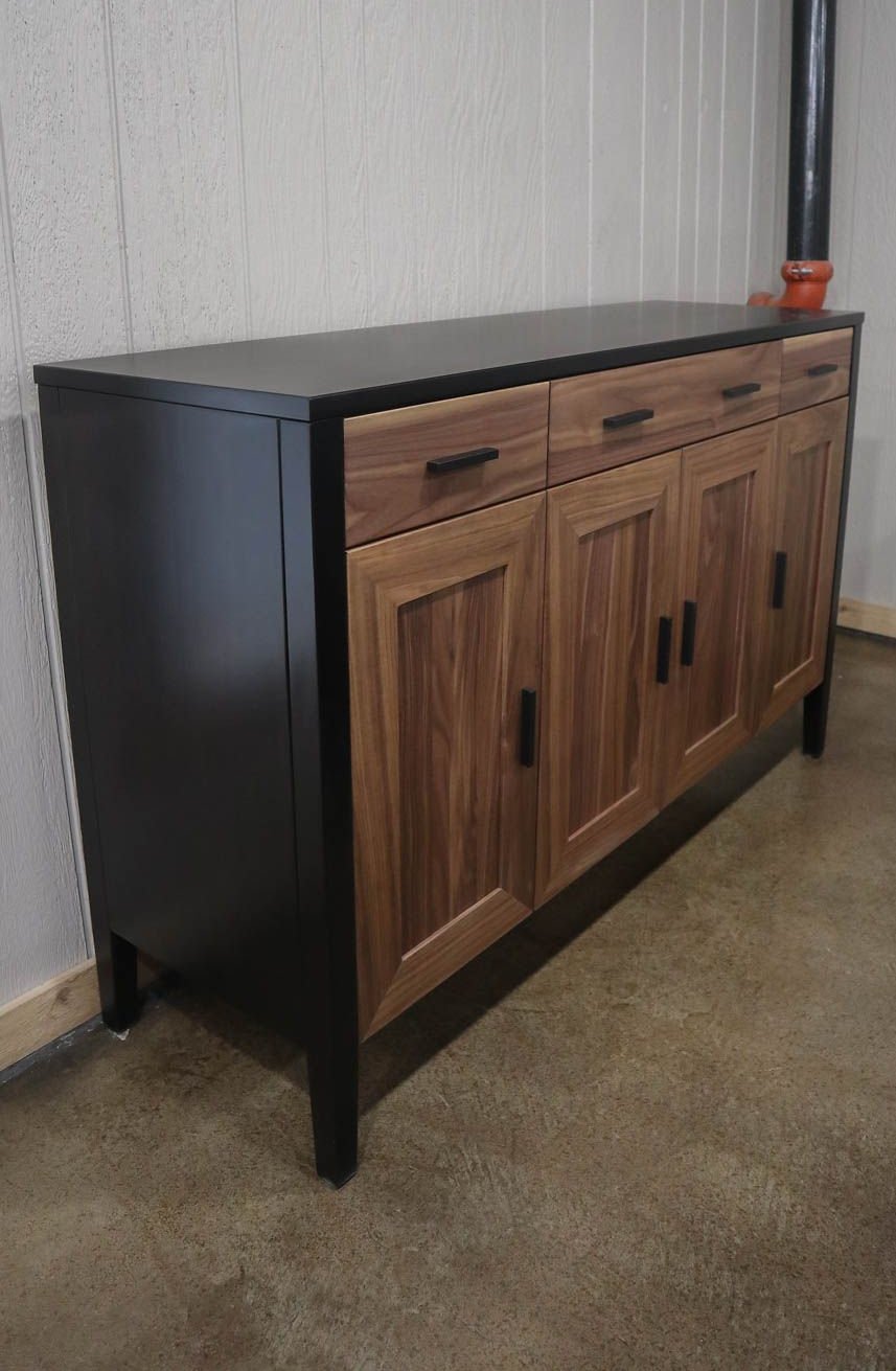 Fayette buffet Walnut Natural - Fronts Brown Maple Ebony - Top  Sides Flat