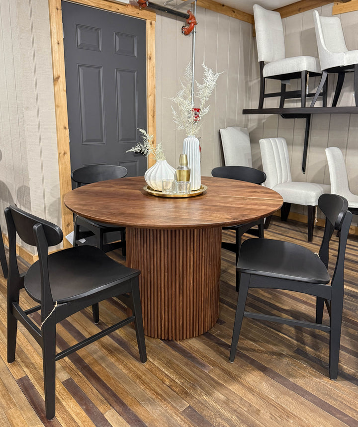 |#165| WALNUT REEDED TABLE